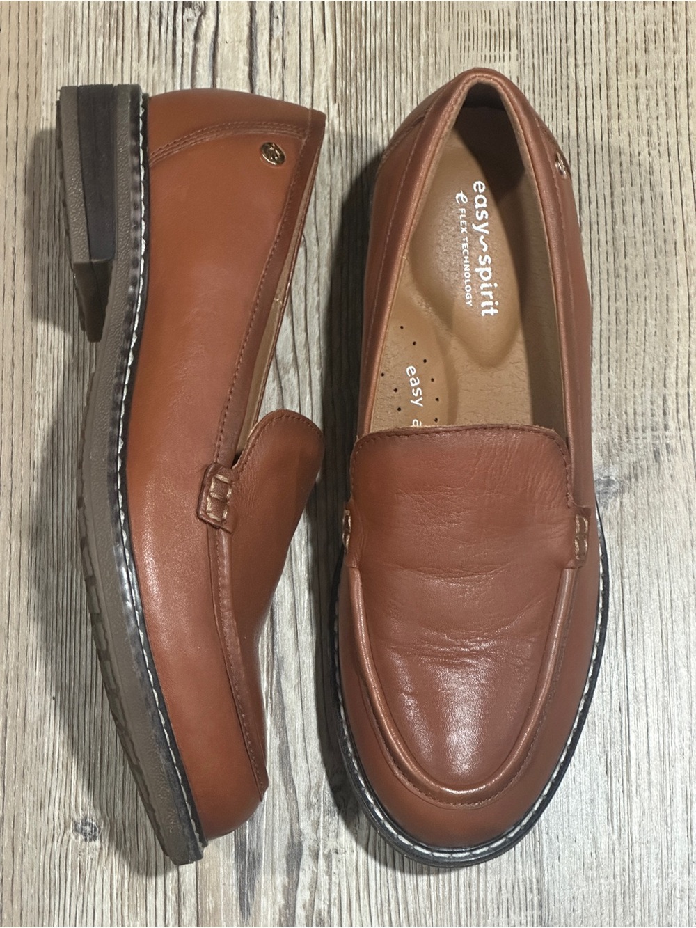 Easy Spirit Women’s Tan Leather Slip-On Loafers